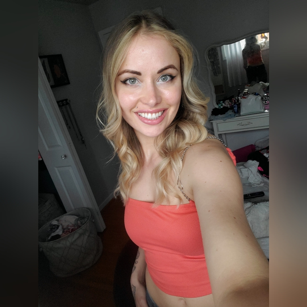 Meet your Posher, Kayla